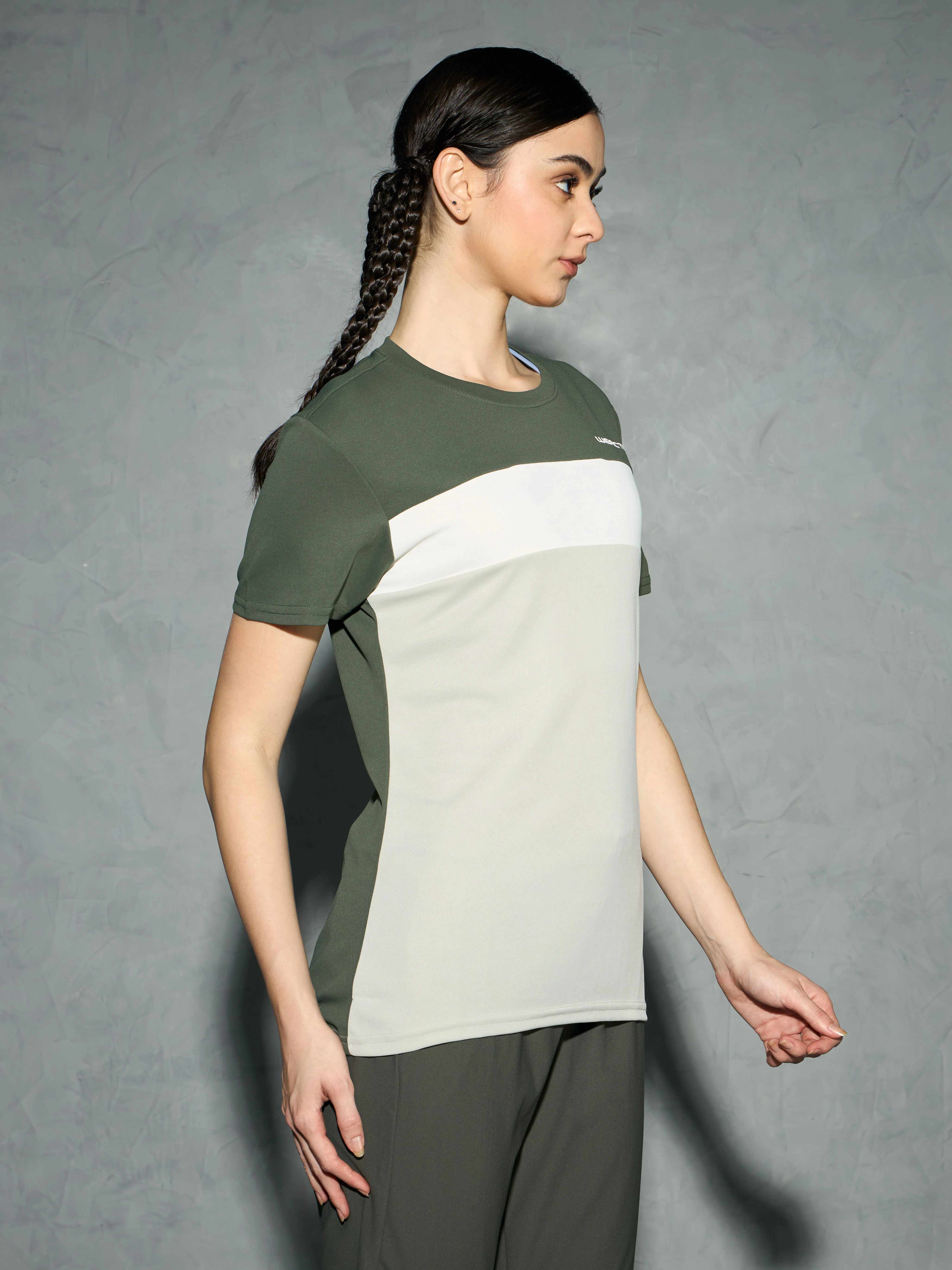 Women Colorblock Slim Fit Round Neck Sports T-shirt with TECHNOCOOL+ - Image 3