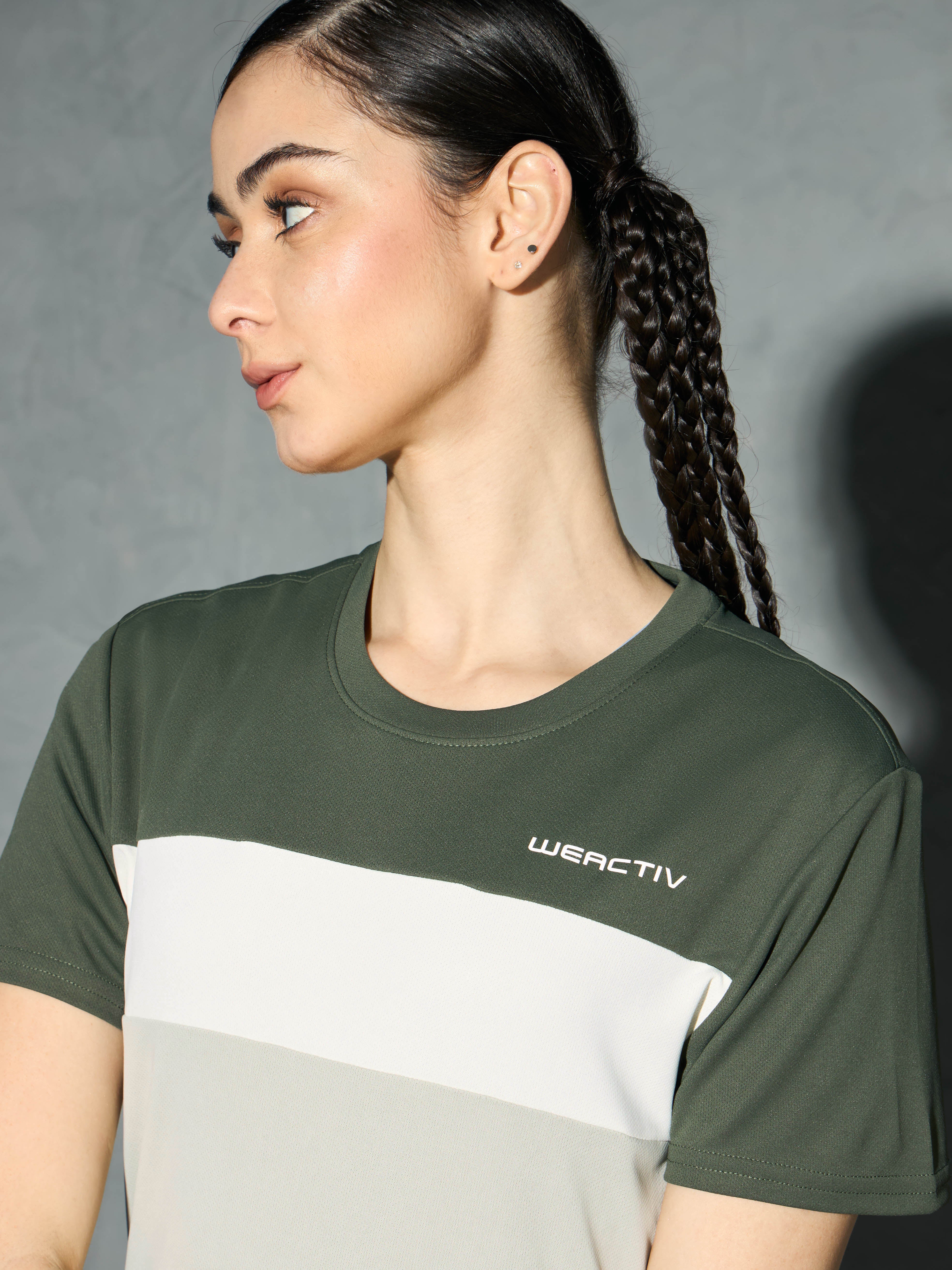 Women Colorblock Slim Fit Round Neck Sports T-shirt with TECHNOCOOL+ - Image 6