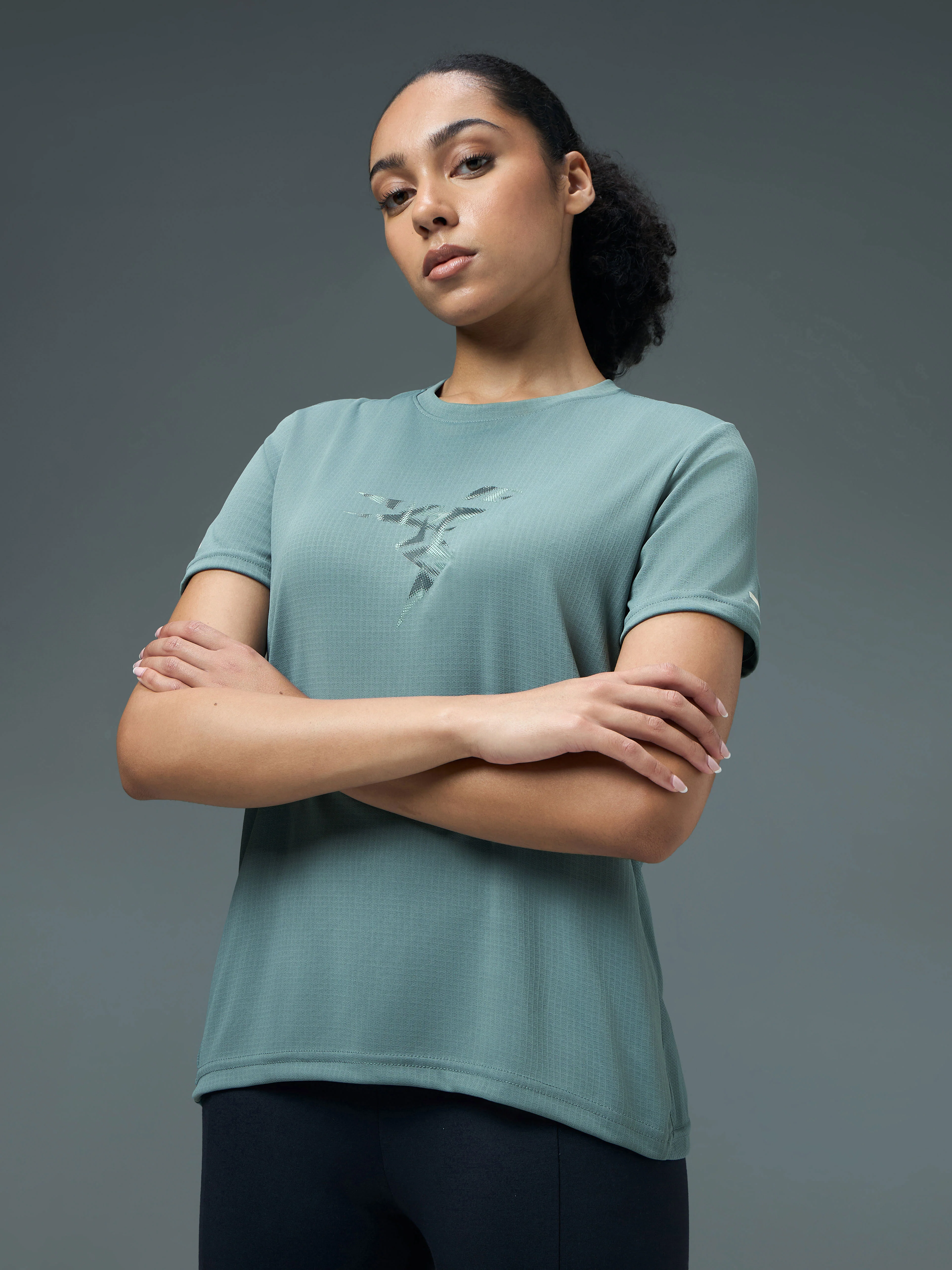 Women Printed Regular Fit Round Neck Sports Tee with TECHNOCOOL+ - Image 6