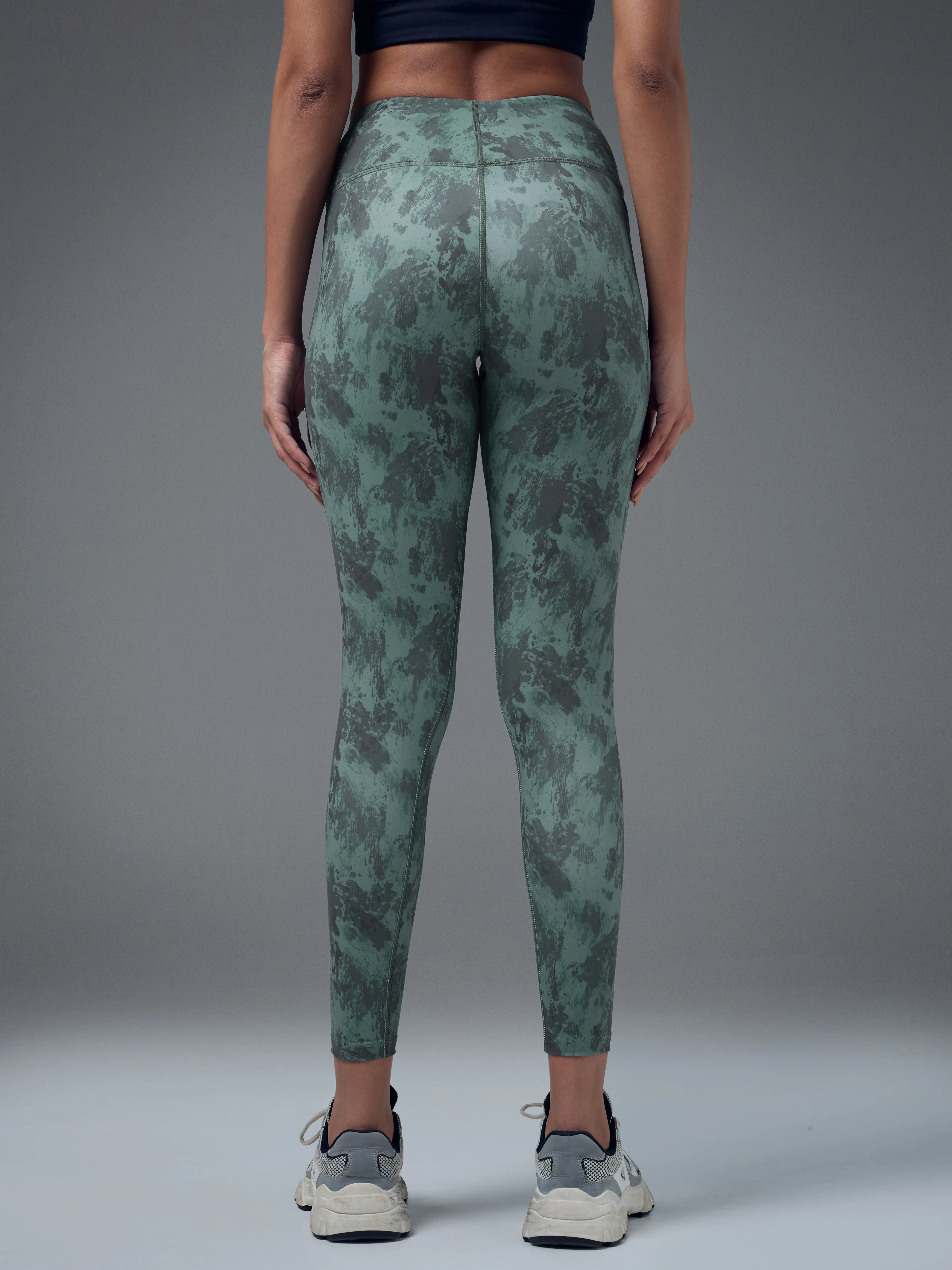Women Printed Slim Fit Tights with ELASTO PLUS - Image 3