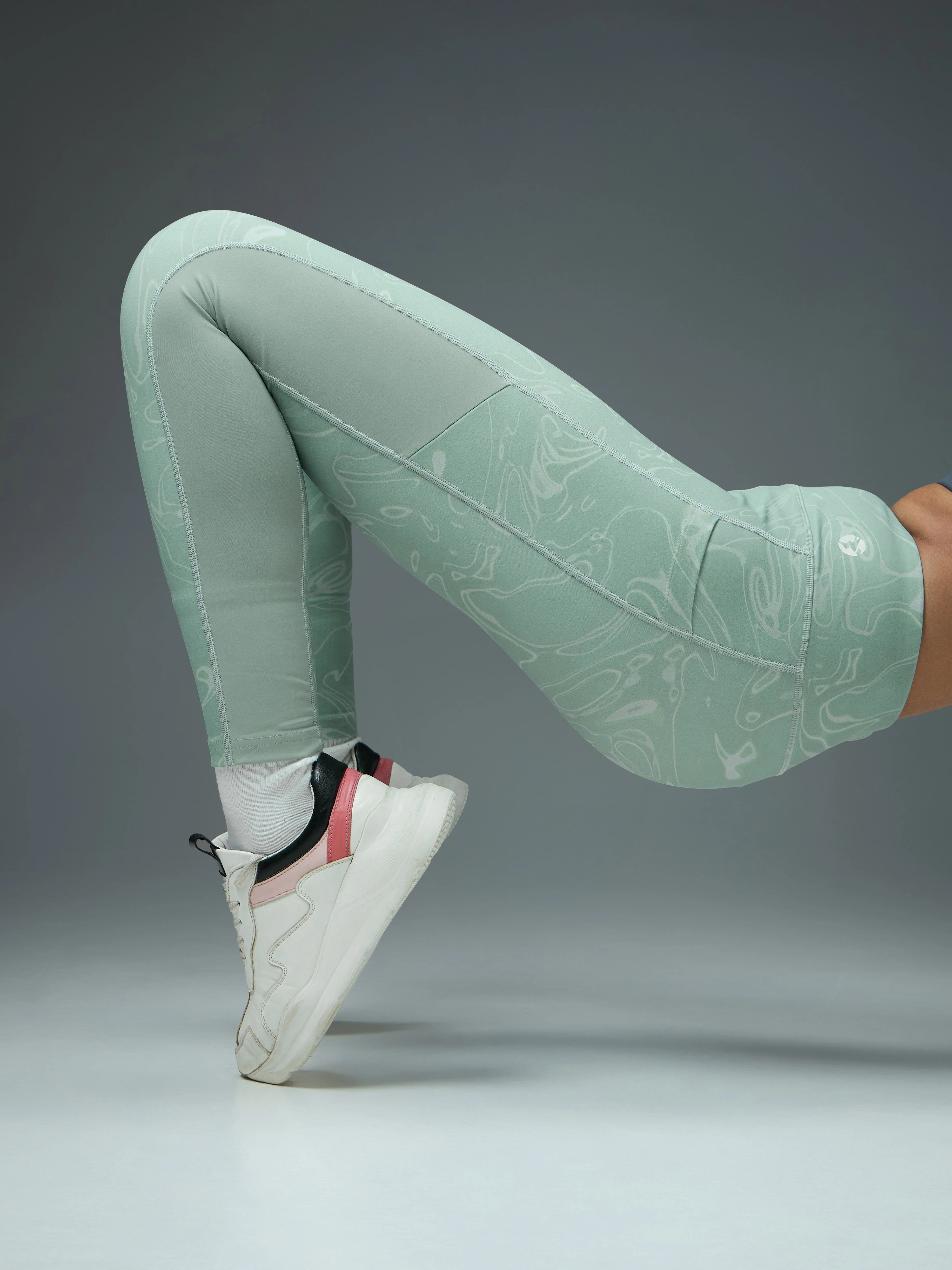 Women Printed Slim Fit Tights with ELASTO PLUS - Image 4