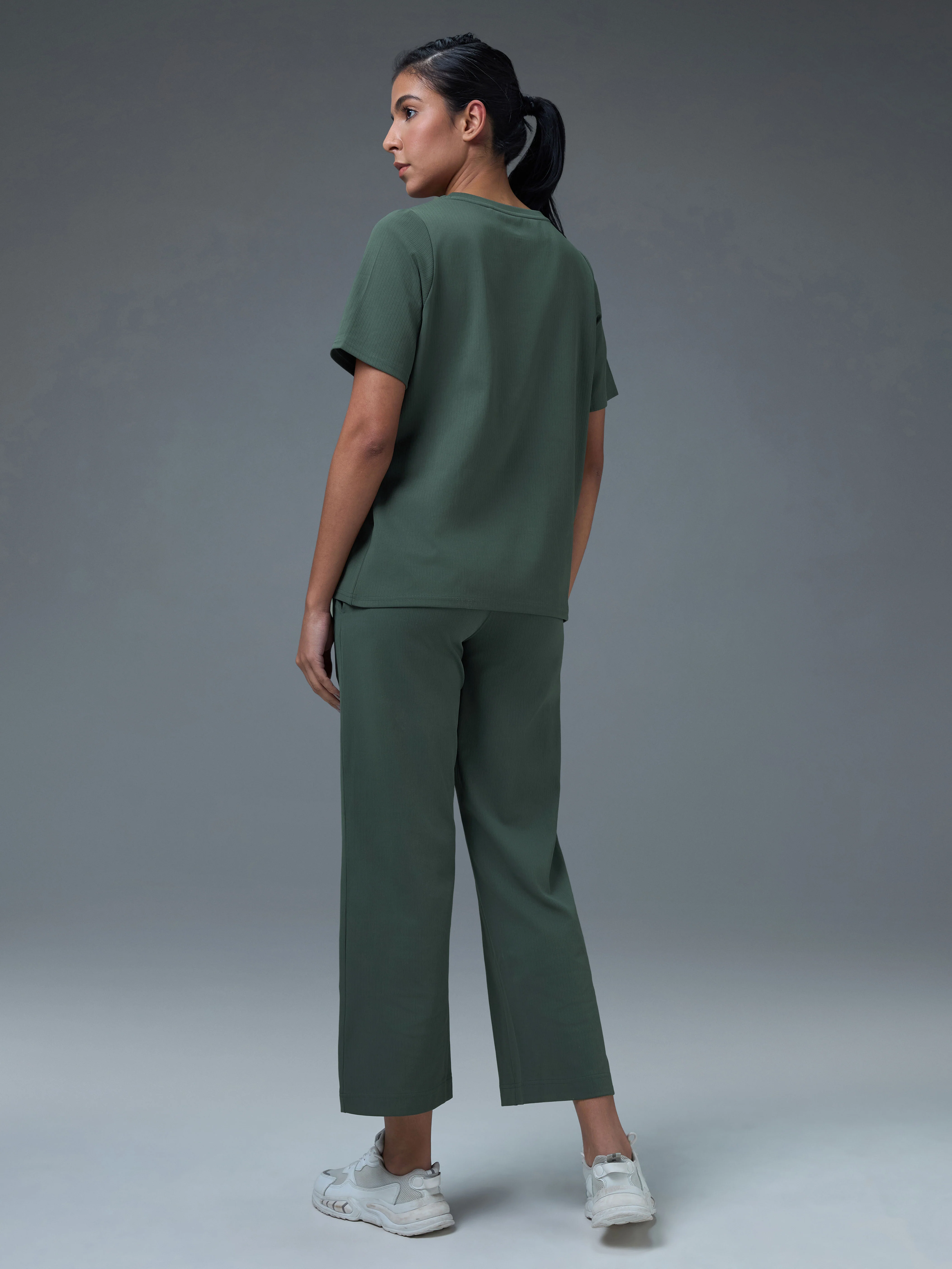 Women Relaxed Fit Sports Co-ord Set with ELASTO PLUS - Image 2