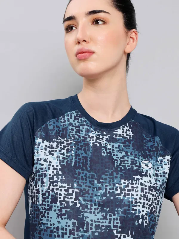 Women Abstract Print Slim Fit Crew Neck T-shirt with TECHNO COOL+ - Image 5