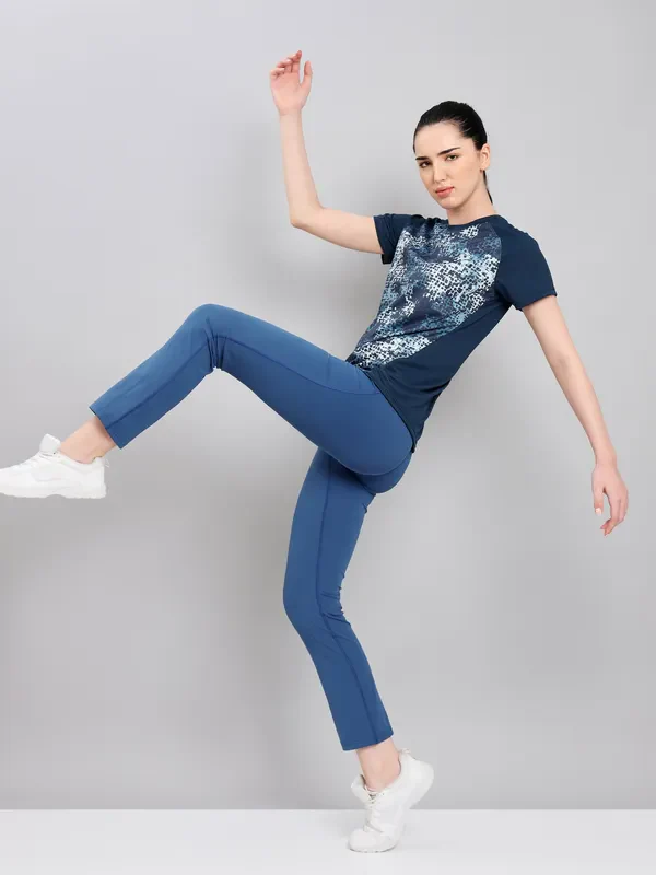 Women Abstract Print Slim Fit Crew Neck T-shirt with TECHNO COOL+ - Image 6