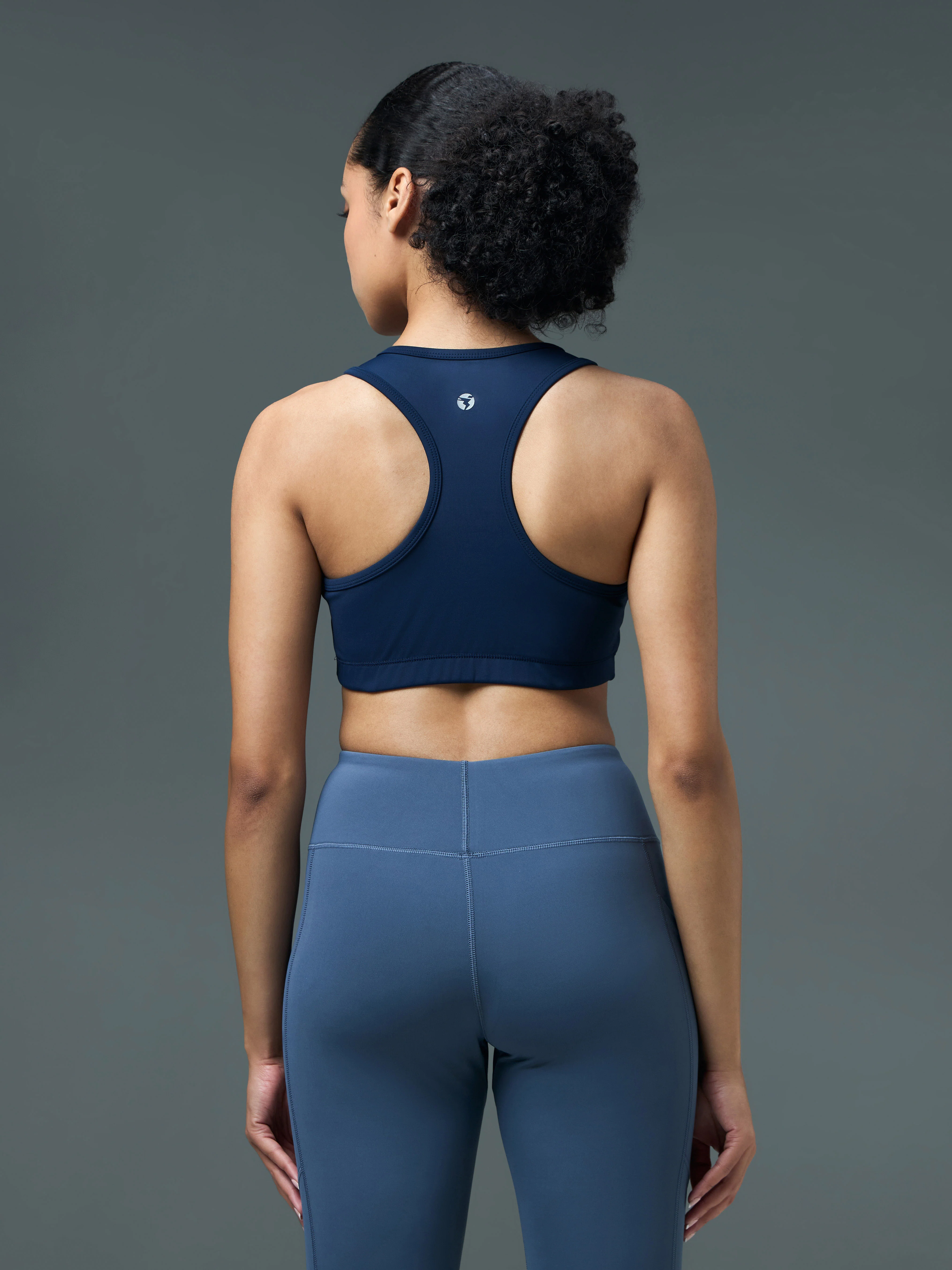Women Slim Fit Scoop Neck Sports Bra with ELASTO PLUS for Training - Image 3