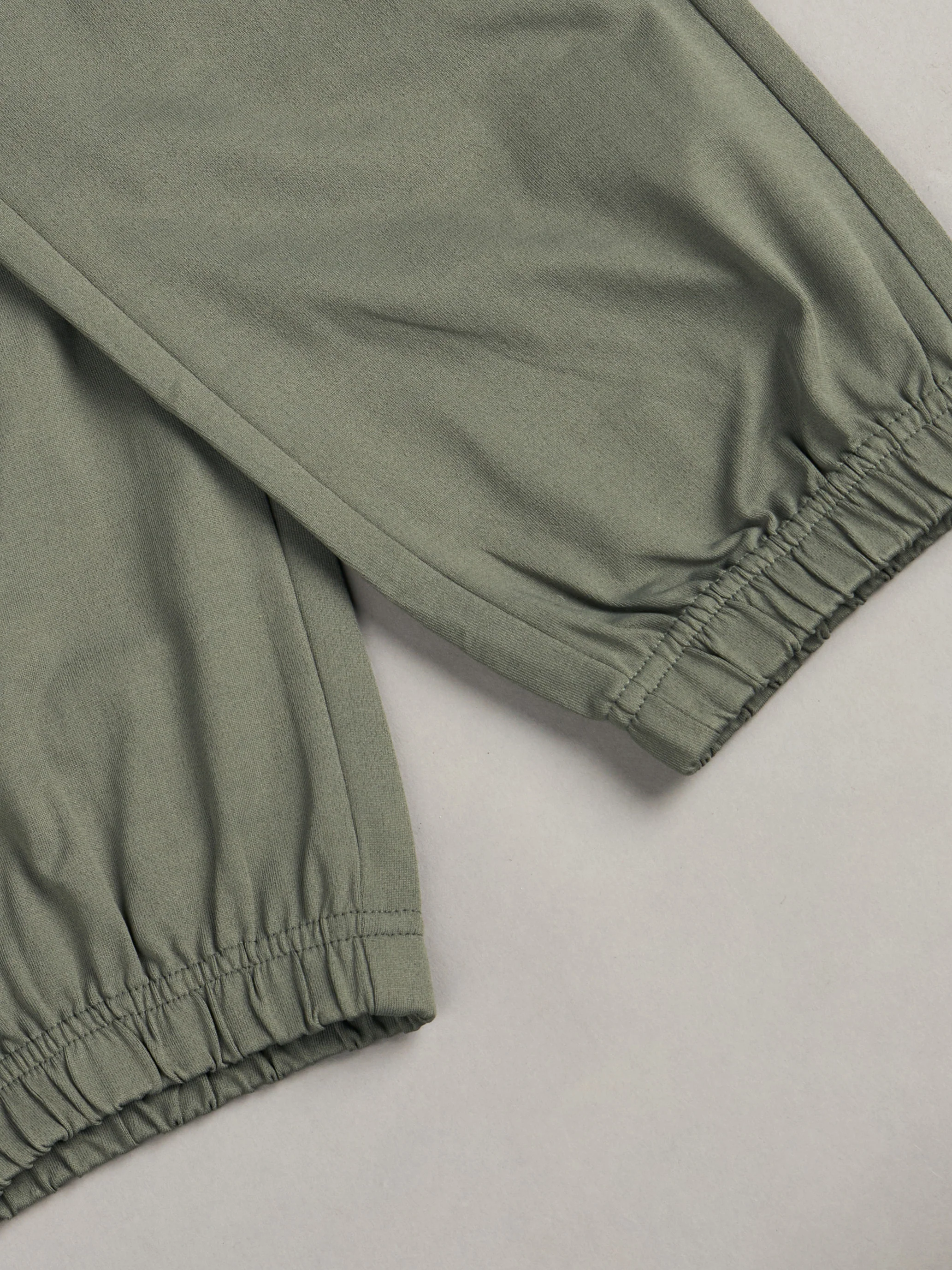 Women Solid Slim Fit Cargo Trackpants with TECHNO GUARD - Image 9